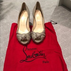 NEW Christian louboutin peep toe heel 37.5